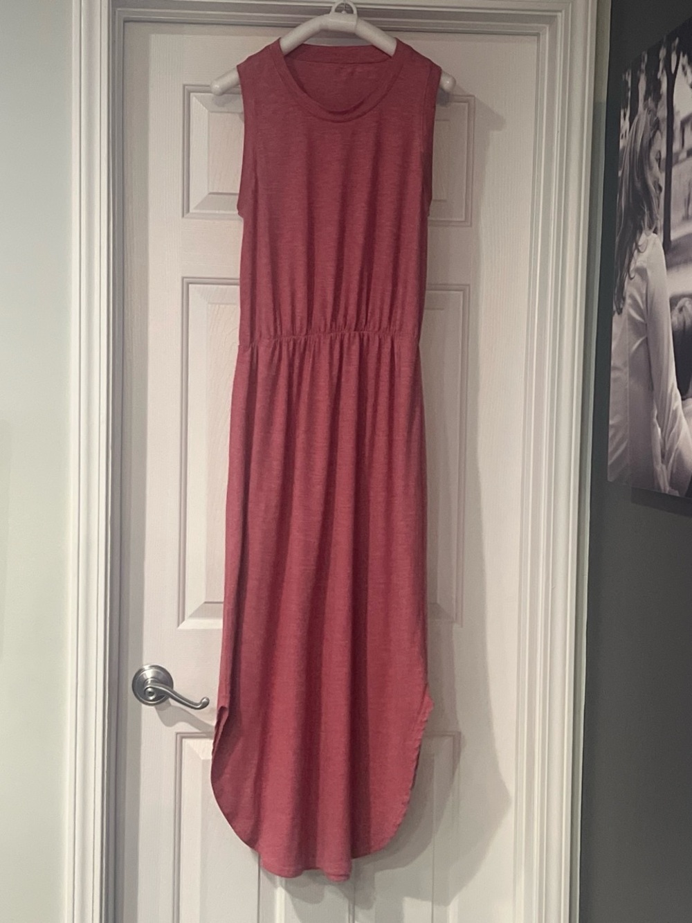 Sleeveless Raspberry colored Midi Dress with Elastic Waist